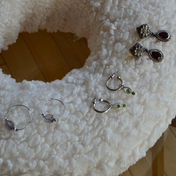 Lot of 3 Costume Earrings - Picture 1 of 6